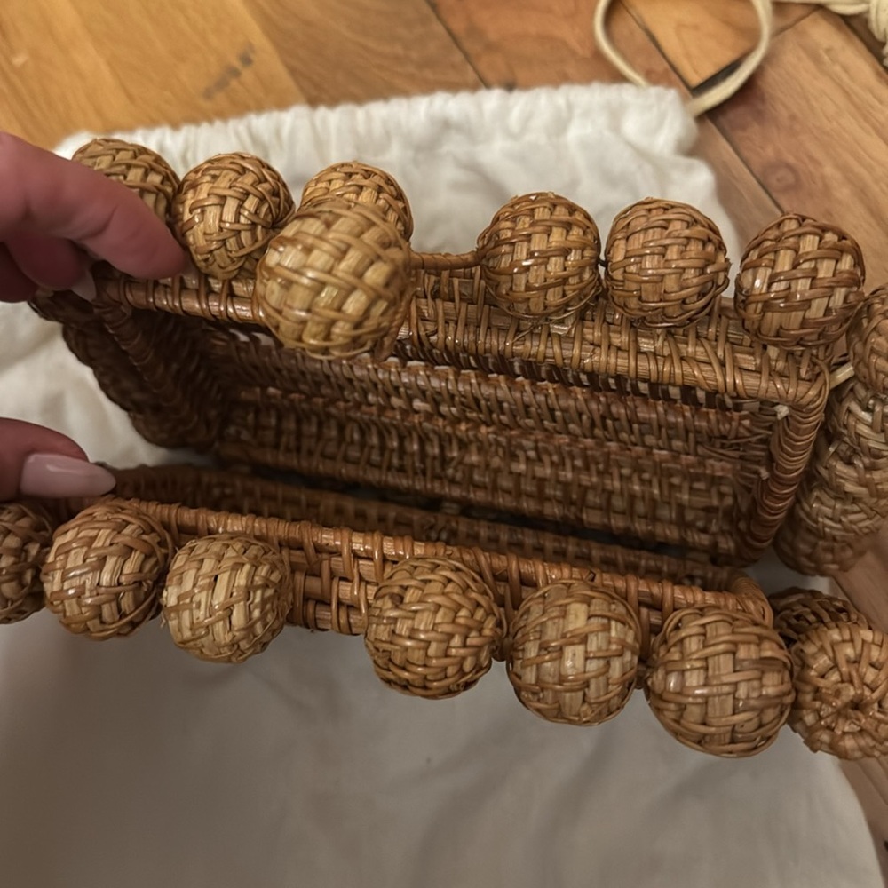 Cult Gaia | Eos Rattan Clutch - Picture 6 of 7